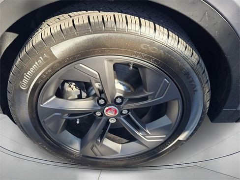 Used 2021 Jaguar E-PACE SE image 9