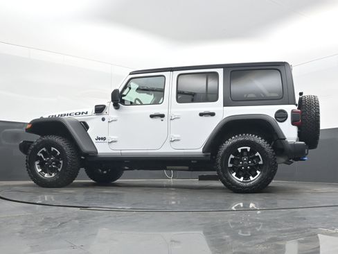 Used 2024 Jeep Wrangler Unlimited Rubicon 4xe image 29