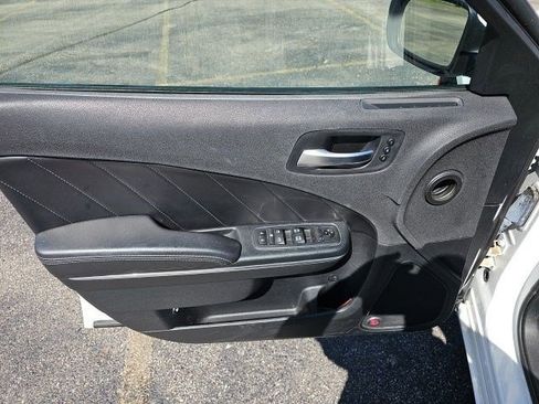 Used 2018 Dodge Charger GT image 9