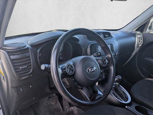 Used 2017 Kia Soul FWD image 10
