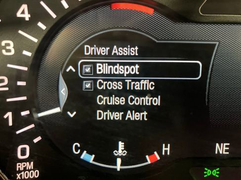 Used 2018 Lincoln MKZ Select w/ Technology Package image 26