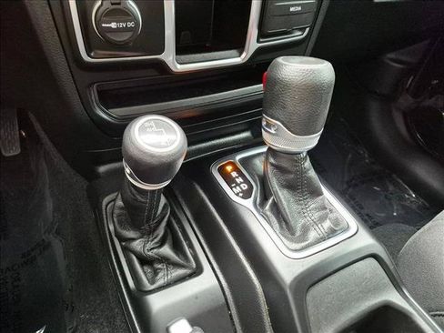 Used 2023 Jeep Wrangler Unlimited Sport AWD/4WD image 15