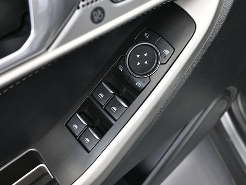 Used 2022 Ford Explorer Limited AWD/4WD image 21