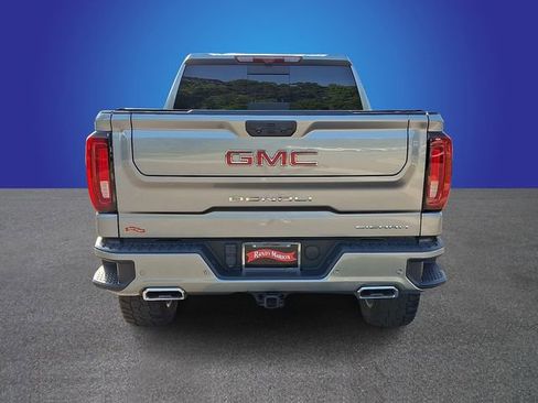 Used 2023 GMC Sierra 1500 Denali w/ Denali Reserve Package AWD/4WD image 4