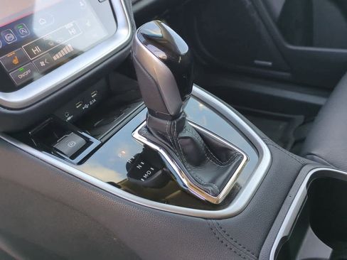 Used 2022 Subaru Outback Limited XT image 33