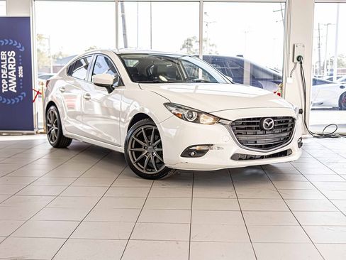 Used 2017 MAZDA MAZDA3 Grand Touring image 6