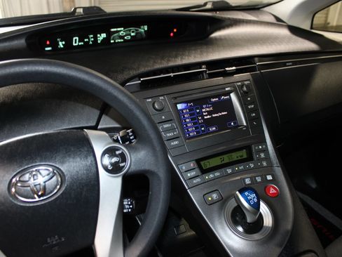 Used 2013 Toyota Prius Two FWD image 13
