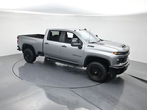Used 2024 Chevrolet Silverado 2500 Custom w/ Z71 Off-Road Package image 36
