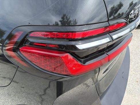 Used 2024 BMW X7 xDrive40i AWD/4WD image 11