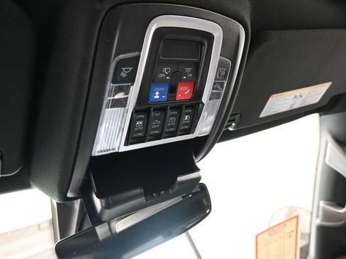 Used 2023 RAM 1500 Big Horn AWD/4WD image 33