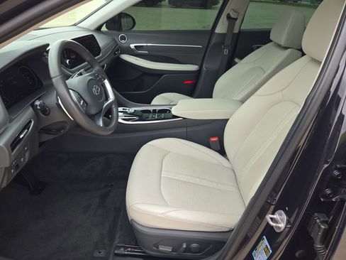 Used 2023 Hyundai Sonata Limited FWD image 15