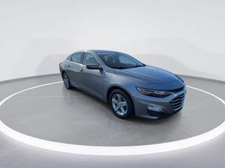 Used 2024 Chevrolet Malibu LS video 2