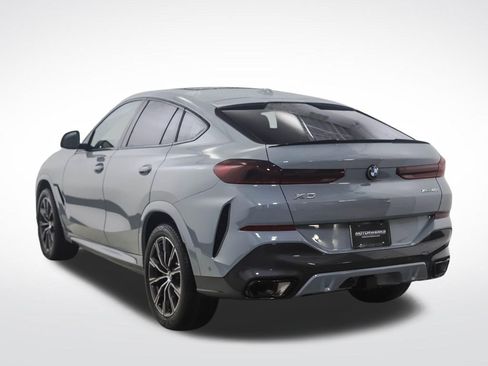 Used 2026 BMW X6 xDrive40i AWD/4WD image 3