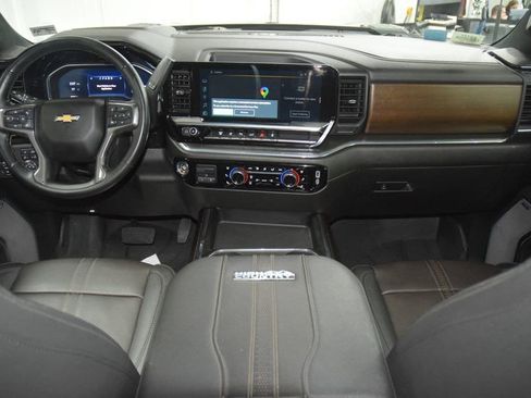 Used 2024 Chevrolet Silverado 3500 High Country w/ High Country Premium Package AWD/4WD image 30