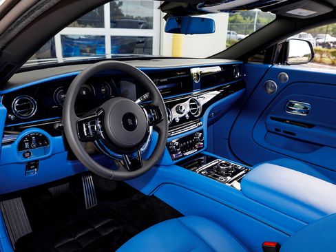 Certified 2025 Rolls-Royce Spectre w/ Spectre Enhancement Package image 29