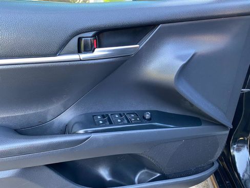 Used 2019 Toyota Camry SE w/ Audio Package FWD image 28