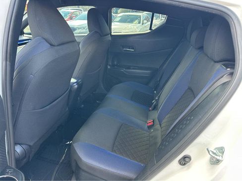 Used 2021 Toyota C-HR XLE image 10