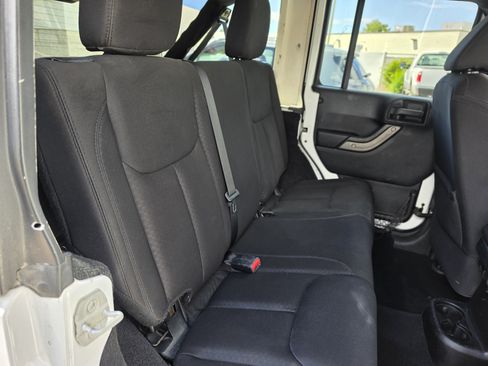 Used 2014 Jeep Wrangler Unlimited Sport AWD/4WD image 22