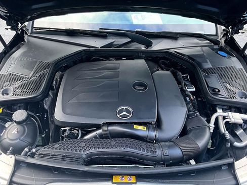 Used 2021 Mercedes-Benz C 300 Sedan image 32