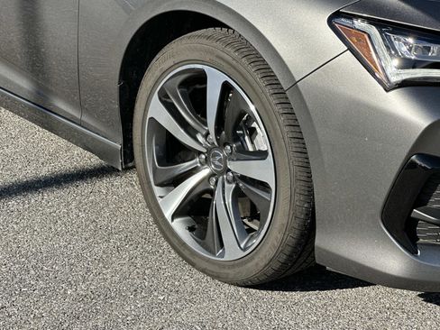 Certified 2025 Acura TLX w/ Technology Package image 12