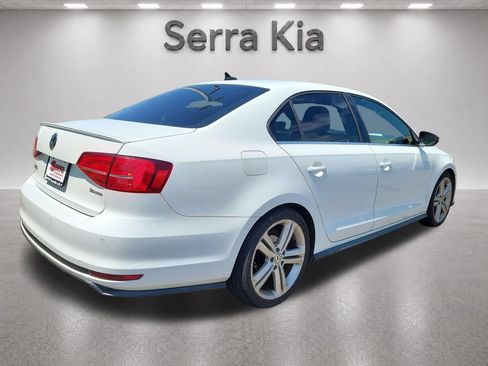 Used 2017 Volkswagen Jetta GLI FWD image 5