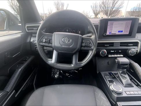 Used 2024 Toyota Tacoma SR w/ SR Upgrade Package image 5