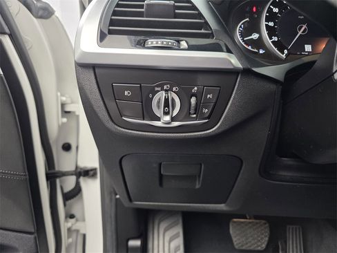 Used 2019 BMW X4 xDrive30i image 26