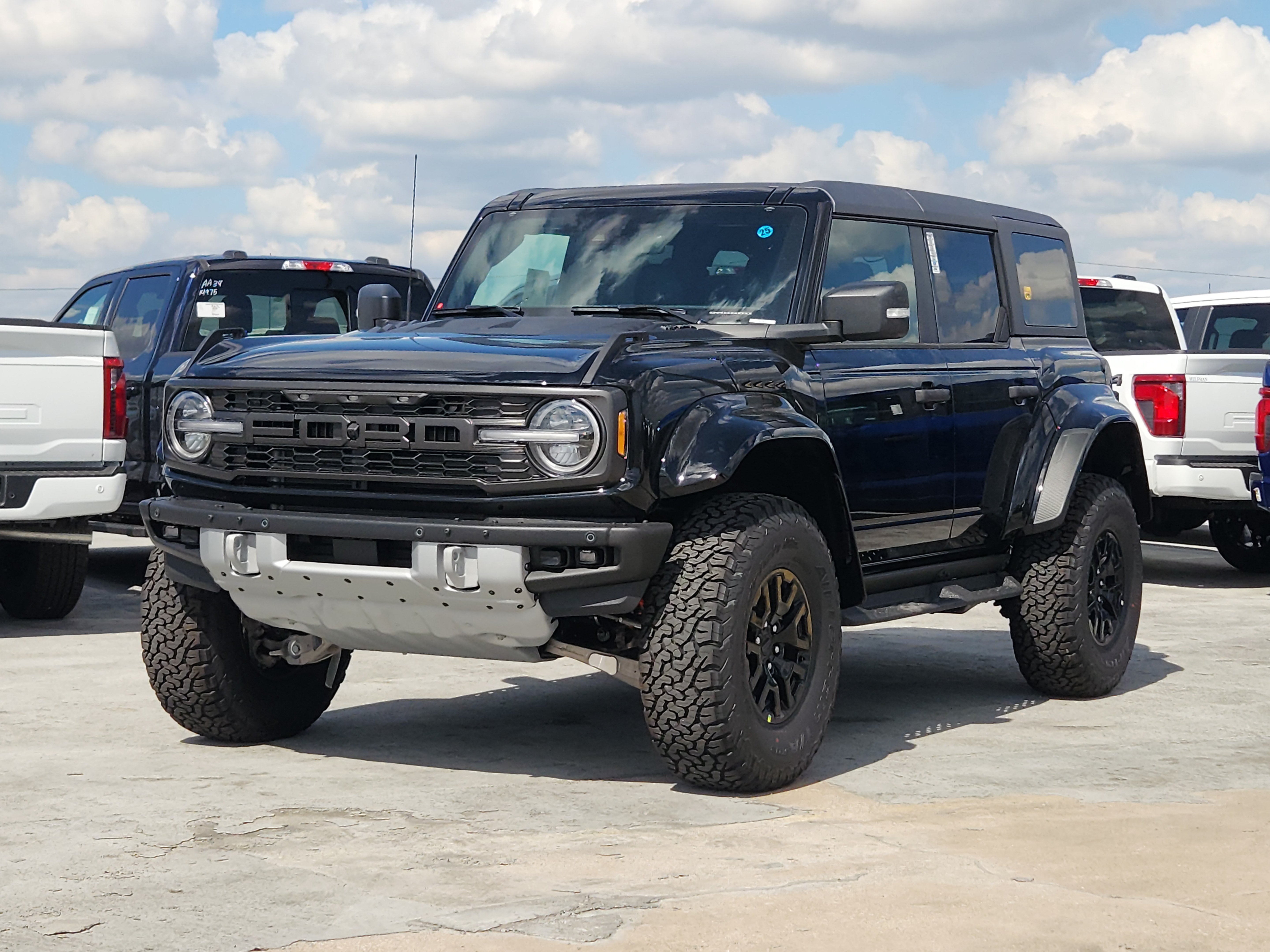 New 2026 Ford Bronco Raptor AWD/4WD image 2
