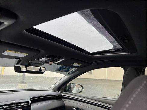 Used 2024 Hyundai Santa Cruz SEL w/ Activity Package image 16