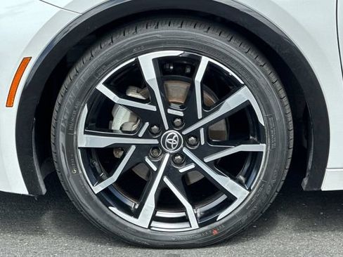 Certified 2023 Toyota Prius Prime FWD image 31