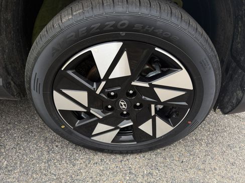 Used 2025 Hyundai Kona SEL image 29