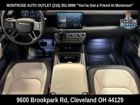 Used 2024 Land Rover Defender 130 X-Dynamic SE image 2