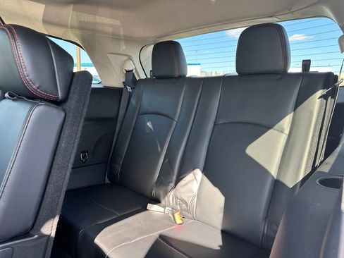 Used 2019 Dodge Journey GT image 16