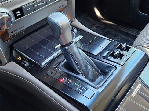 Used 2021 Lexus GX 460 Premium w/ Premium Package image 13