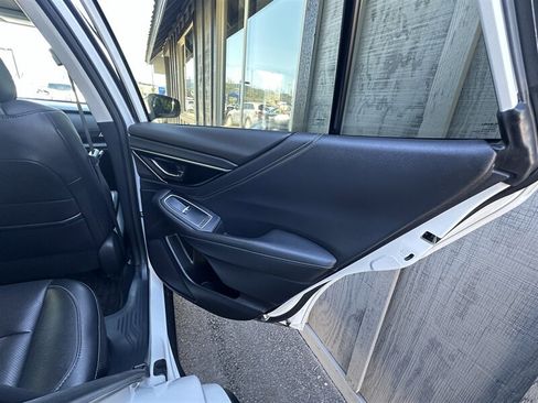 Used 2022 Subaru Outback Limited AWD/4WD image 32