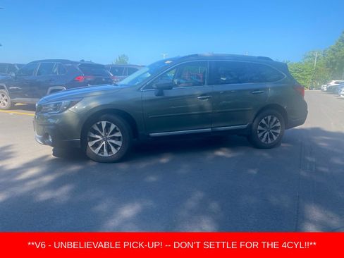 Used 2019 Subaru Outback 3.6R Touring AWD/4WD image 6