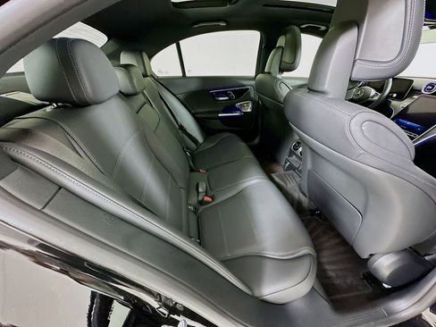 Used 2025 Mercedes-Benz C 300 Sedan image 30