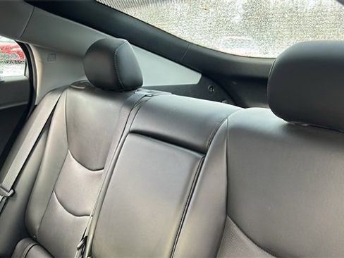 Used 2018 Chevrolet Volt Premier image 24