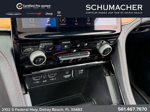 Used 2023 Jeep Grand Cherokee L Summit AWD/4WD image 27