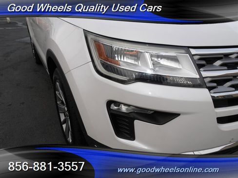 Used 2019 Ford Explorer Limited w/ Ford Safe & Smart Package image 10