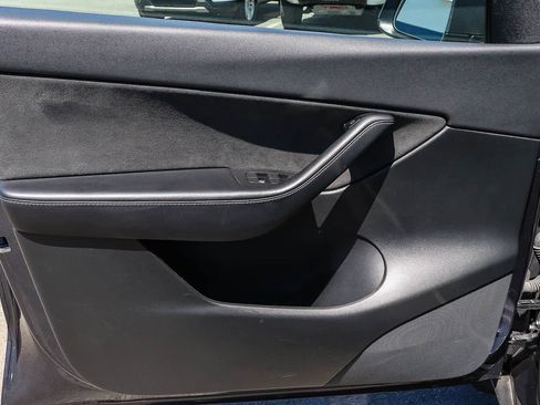 Used 2021 Tesla Model Y Performance AWD/4WD image 28