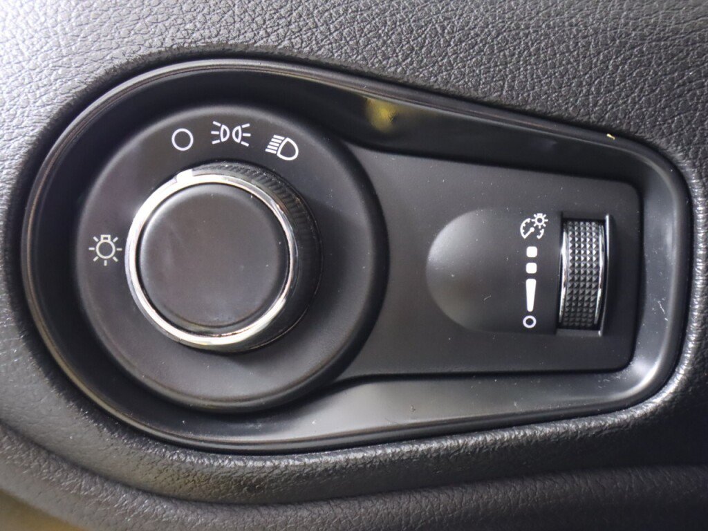Used 2018 Jeep Renegade Sport w/ Power & Air Group AWD/4WD image 10
