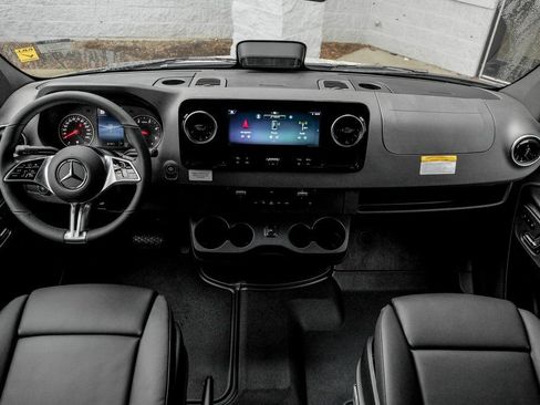 New 2026 Mercedes-Benz Sprinter 2500 image 21