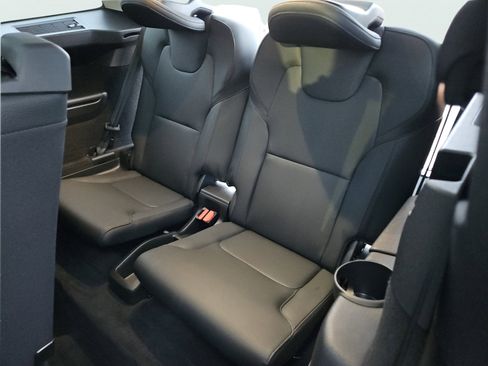 Used 2024 Volvo XC90 B5 Plus image 36