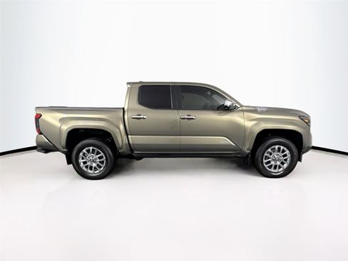Certified 2025 Toyota Tacoma Limited AWD/4WD image 11