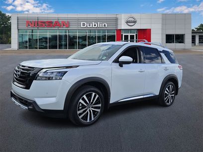 New 2025 Nissan Pathfinder Platinum