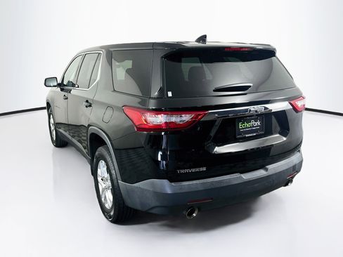 Used 2020 Chevrolet Traverse LS FWD image 5