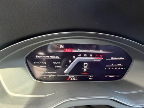 Used 2023 Audi SQ5 Premium Plus w/ Premium Plus Package image 33