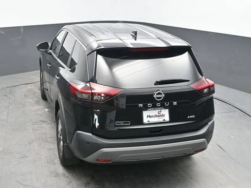 Used 2023 Nissan Rogue S AWD/4WD image 32