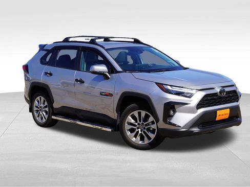 Used 2025 Toyota RAV4 XLE Premium w/ Weather Package AWD/4WD image 1